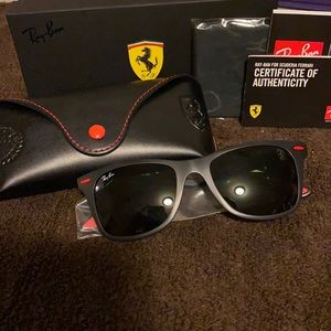 Authentic Ferrari Ray-Ban sunglasses 4195M